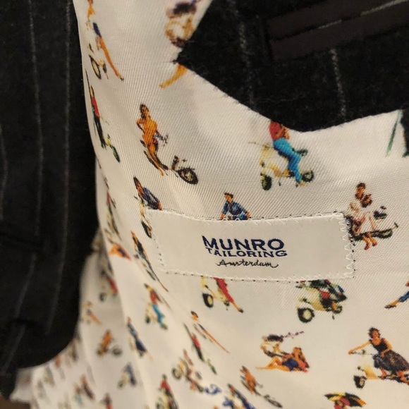 Made to measure Monroe Suit from Harry Rosen - Picture 3 of 6